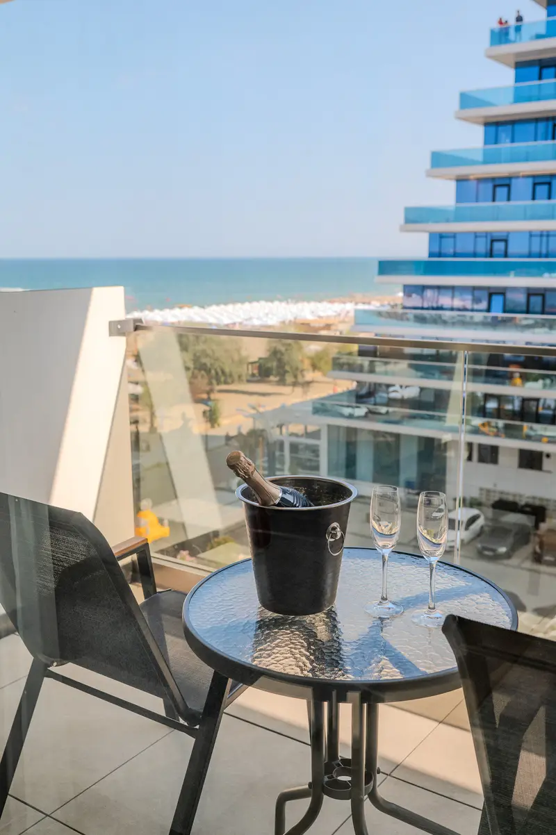 AC-425-Spectre Collection (60 SQM Studio Sea View) – 21