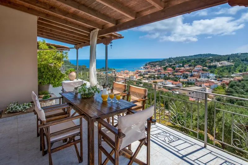 Aqua Vista Paxos - Casă pe Deal cu Cadă cu Hidromasaj și Vedere spre Port deasupra Gaios, Gaios