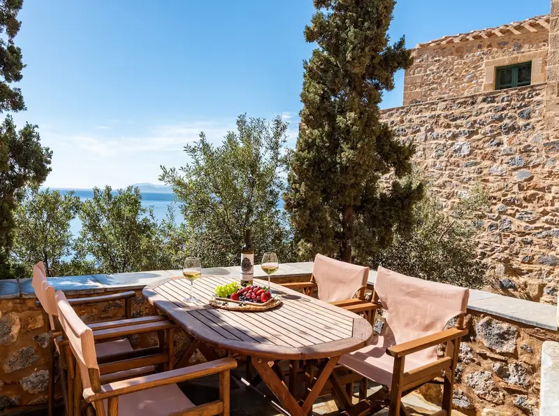 Aqua Vista Peloponez - Casă din Piatră cu Terasă cu Vedere la Mare în Monemvasia, Monemvasia