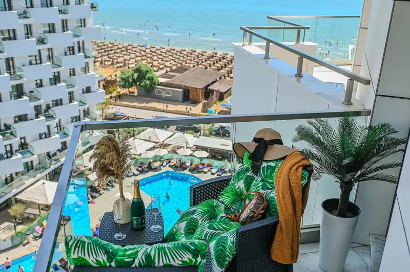 Raw Seaview Apartment in Infinity Pool&Spa-parking – 5