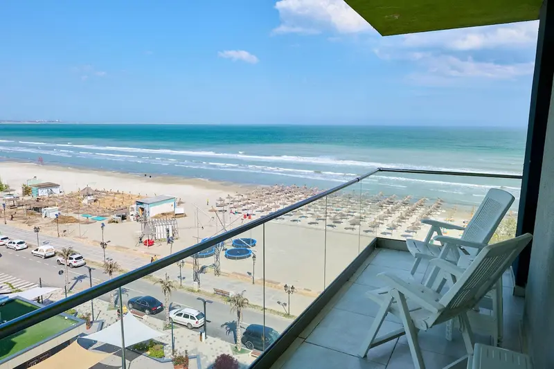 Crazy Sea View 2BR Apartment Spa Pools Resort- Parking, Alezzi Beach Resort