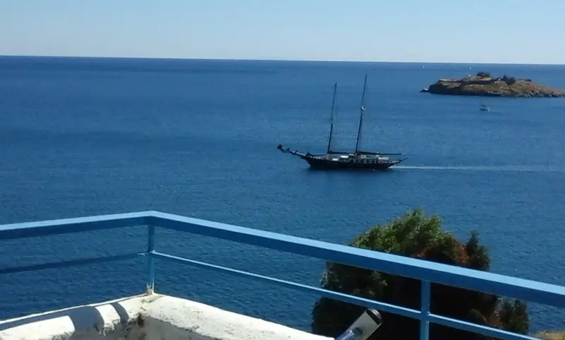 Aqua Vista Poros - Apartament cu Vedere Panoramică la Mare și Grădină – 4