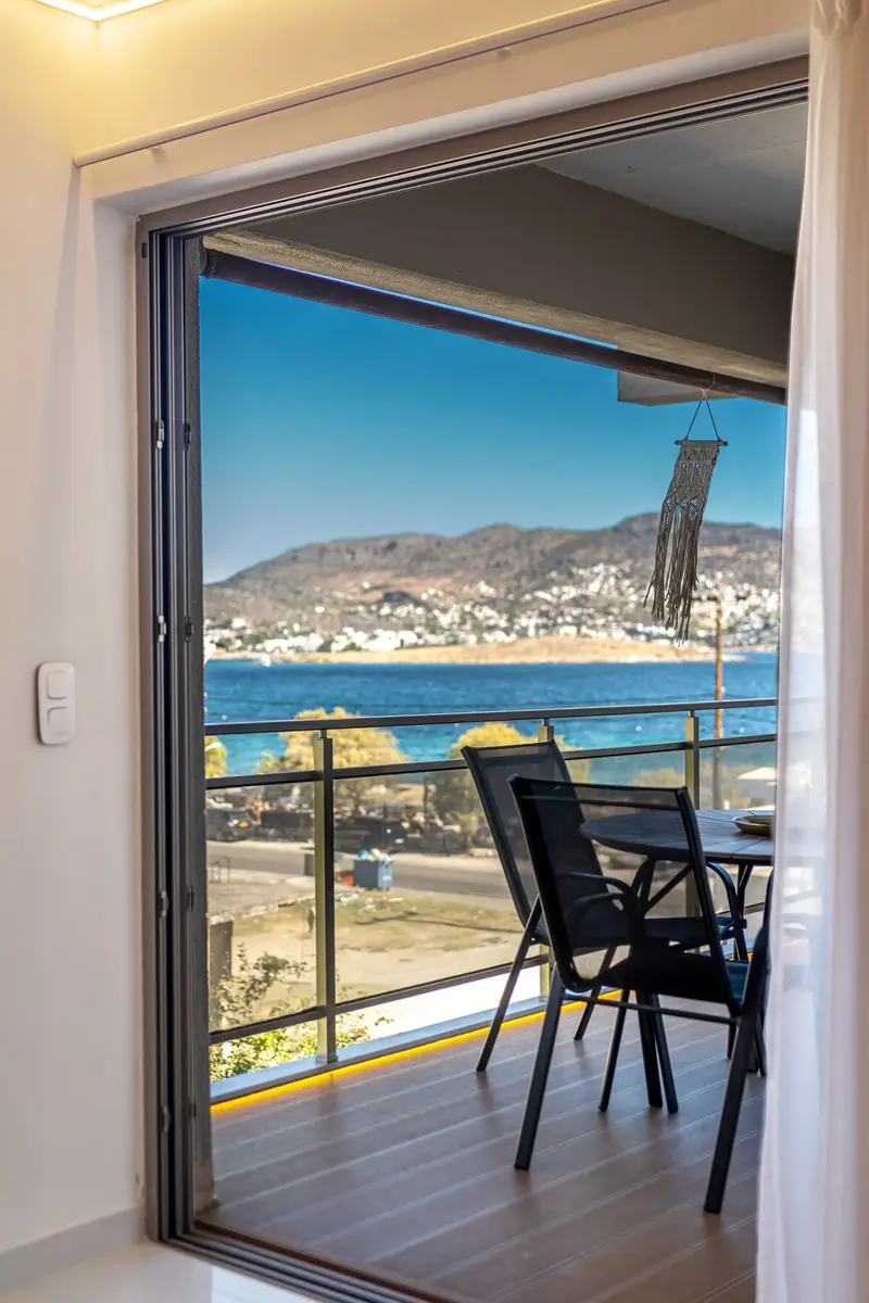 Aqua Vista Porto Rafti Apartament pe Plajă – 6