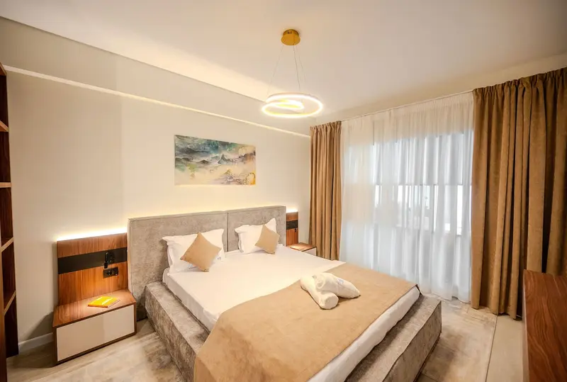 AC-134-Silver Shadow Collection (89 SQM 1BD City View) – 9