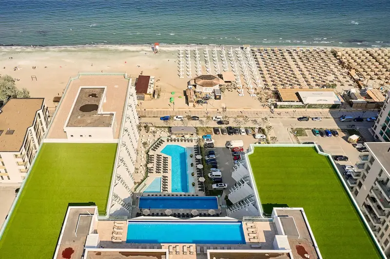 Sealand Apartment Infinity Pool Spa Resort-parking – 7