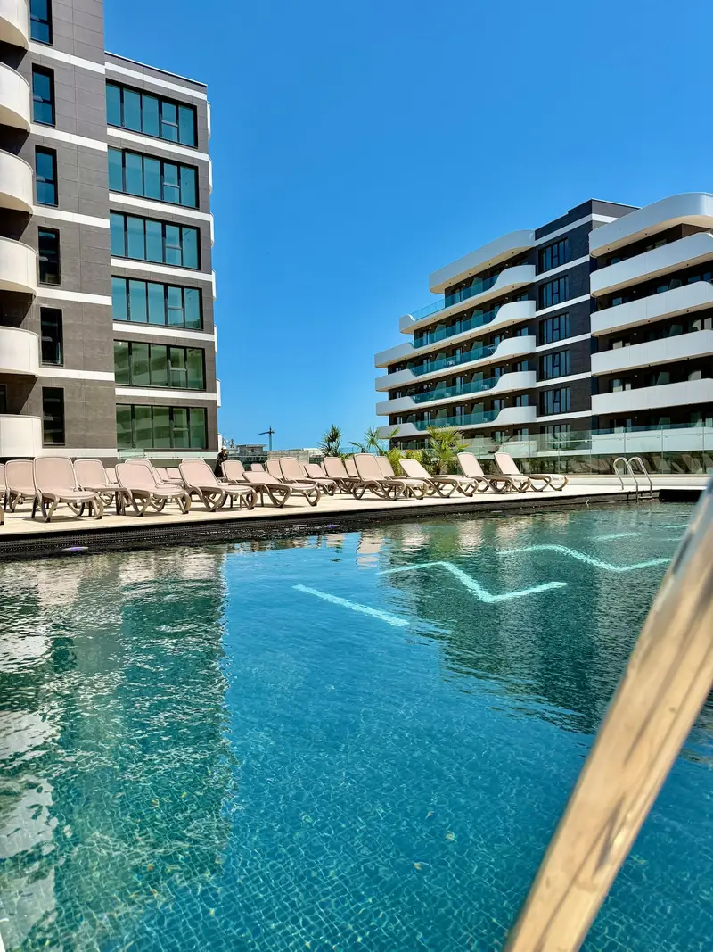 Aqua Vista Resort & Spa - Jacuzzi & Pools – 2