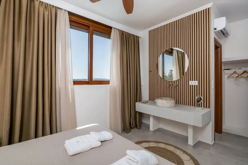 Aqua Vista Milos - Villa with Private Pool near Adamas Port – 9