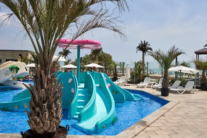 Apartament Boema in Spa n Pools Resort- free parking – 10