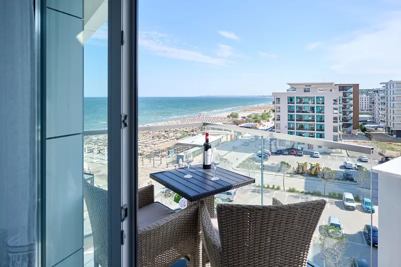 Sea Breeze Apartment in Infinity Beach Resort - parking – 17