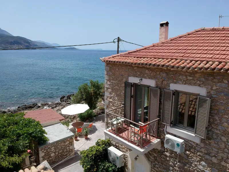 Aqua Vista Peloponez - Casă din Piatră pe Malul Mării în Agios Nikolaos – 4