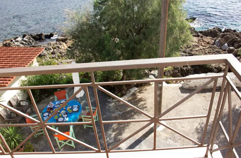 Aqua Vista Peloponez - Casă din Piatră pe Malul Mării în Agios Nikolaos – 6