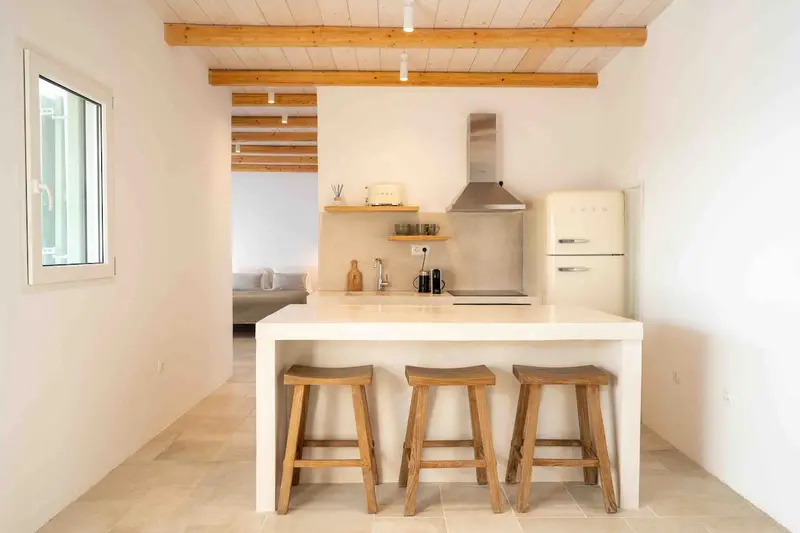 Aqua Vista Ios - Cycladic House with Shared Infinity Pool at Mylopotas – 8