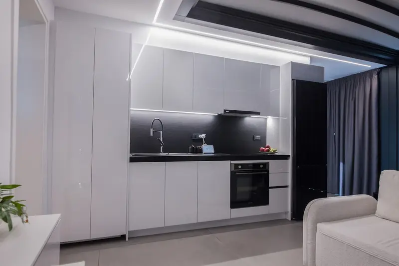 Aqua Vista Glyfada - Penthouse cu Acoperiș Retractabil și Jacuzzi cu Vedere la Mare – 6