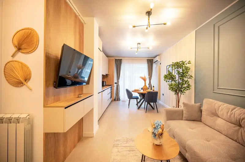 RavSea Luxury Apartment in Odyssey SpaPool-parking – 35