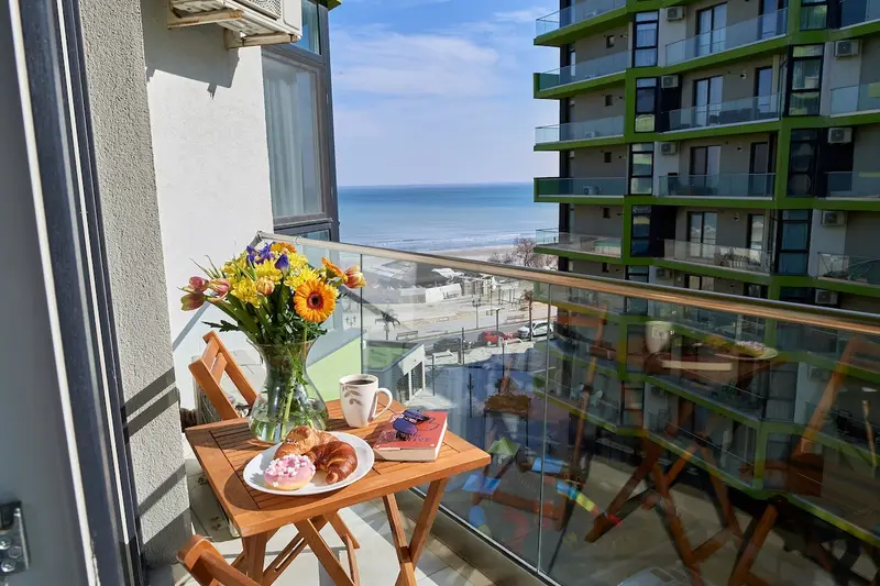 Glamour Sea view Family Apartment 10 - Spa n Pools Resort, Alezzi Beach Resort