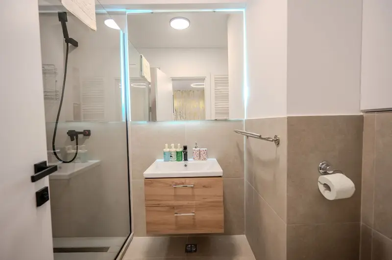Salis Retreat in Odyssey Spa and pools – 9