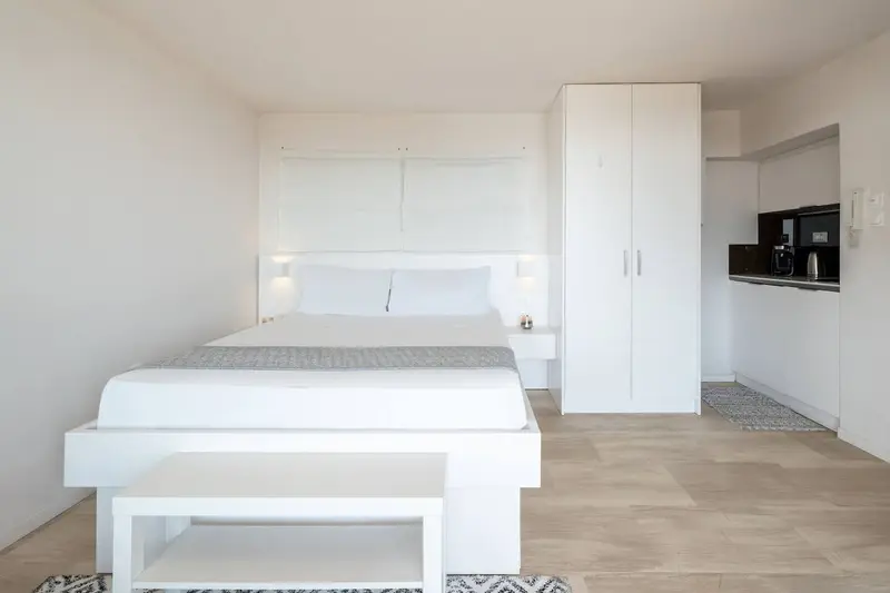 Aqua Vista Vouliagmeni Suită cu Vedere la Golf – 4