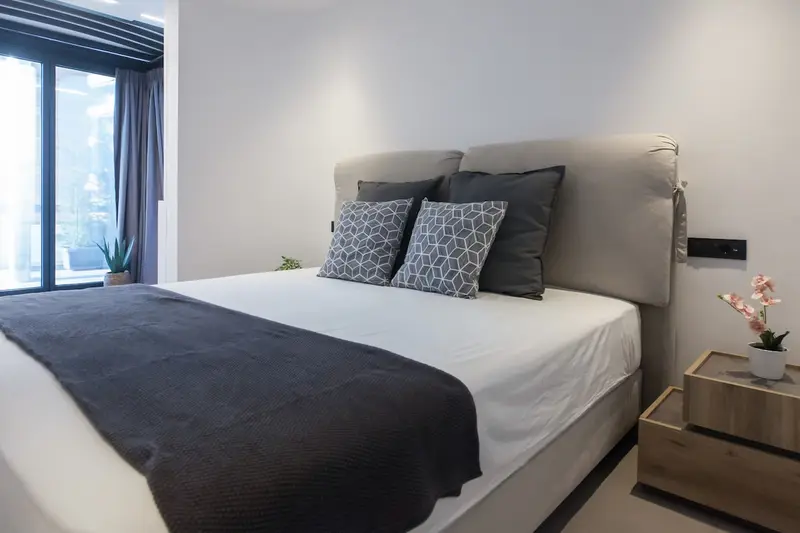 Aqua Vista Glyfada - Penthouse cu Acoperiș Retractabil și Jacuzzi cu Vedere la Mare – 5