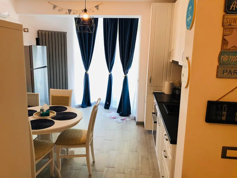 Baby Sea View and Pools Apart -Mamaia Beach Resort – 11