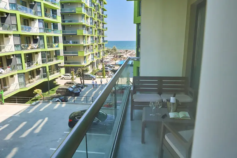 Submarine Apartment Spa n Pool Beach resort – 2