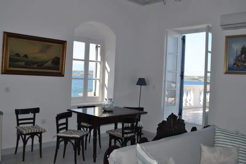 Aqua Vista Spetses - Traditional House by the Beach with Private Terrace – 7