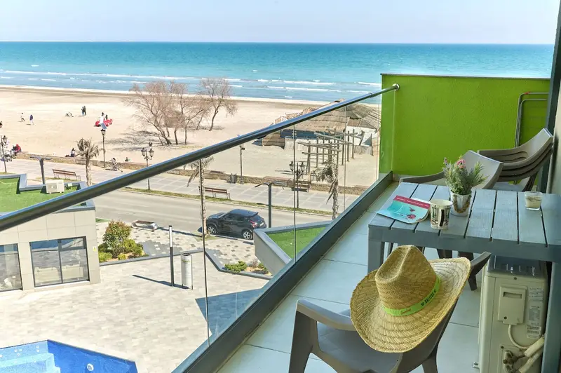 Glamour Red apartment 22 in Spa Pool resort, Alezzi Beach Resort