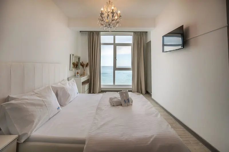 Summer Waves Apartment Alezzi Pool&Spa-parking – 8