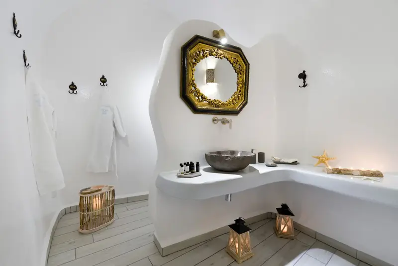 Aqua Vista Santorini - Cave Suite with Private Indoor Pool near Fira – 12