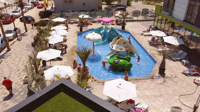 Sun & Fun Apartment in SPA Pools Resort – 35