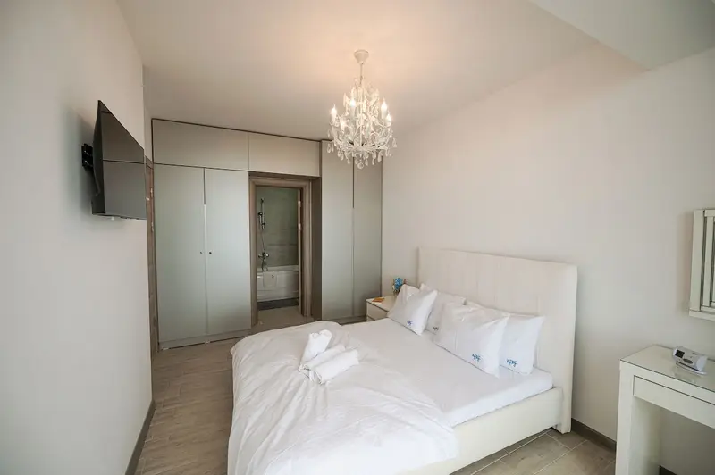 Summer Waves Apartment Alezzi Pool&Spa-parking – 12