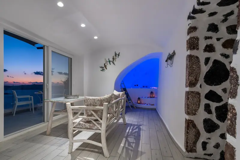 Aqua Vista Santorini - Cave Suite with Private Indoor Pool near Fira – 3