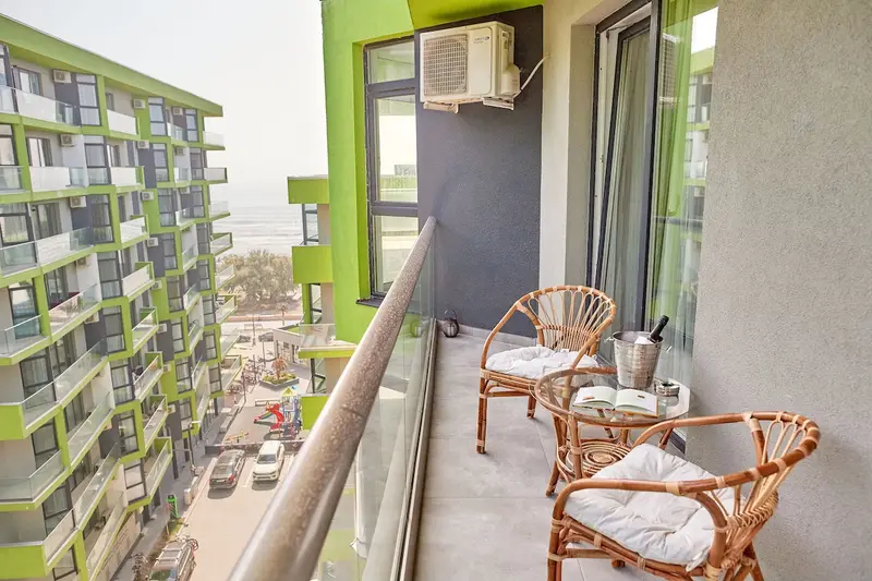 Opal Luxury Apartment 91 Spa n Pool Beach resort – 24