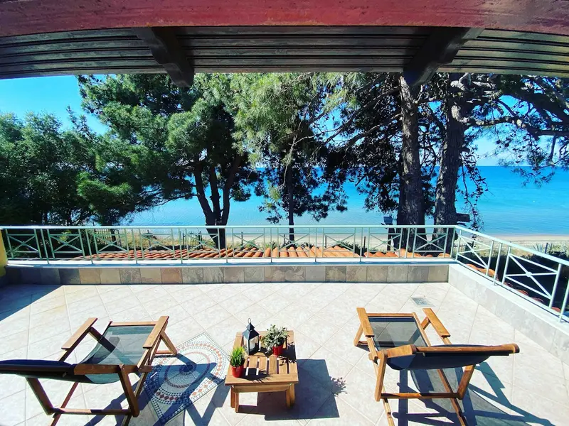 Aqua Vista Halkidiki - Vilă cu Vedere la Mare și Trepte către o Plajă Privată – 5