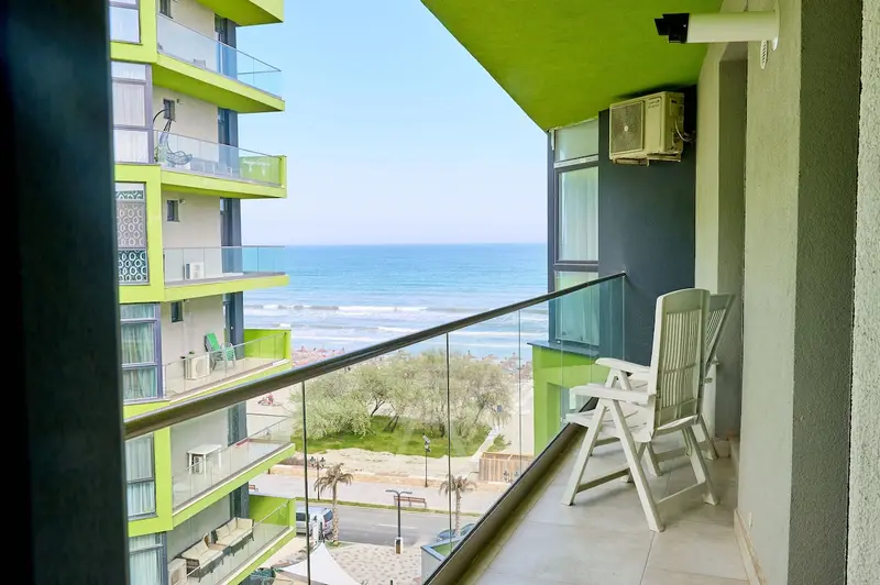 Crazy Sea View 1BR Apartment Spa Pools Resort – 10