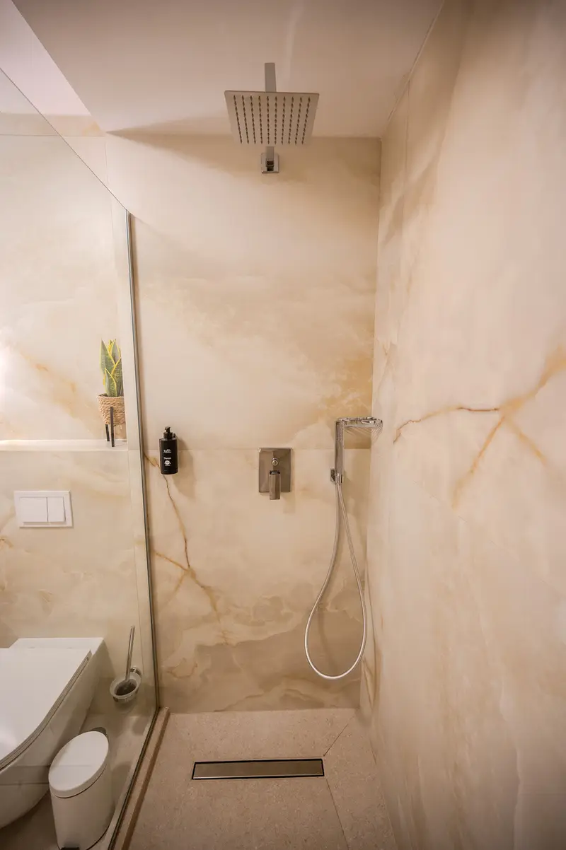 AC-404-Silver Shadow Collection (89 SQM 1BD City View) – 28