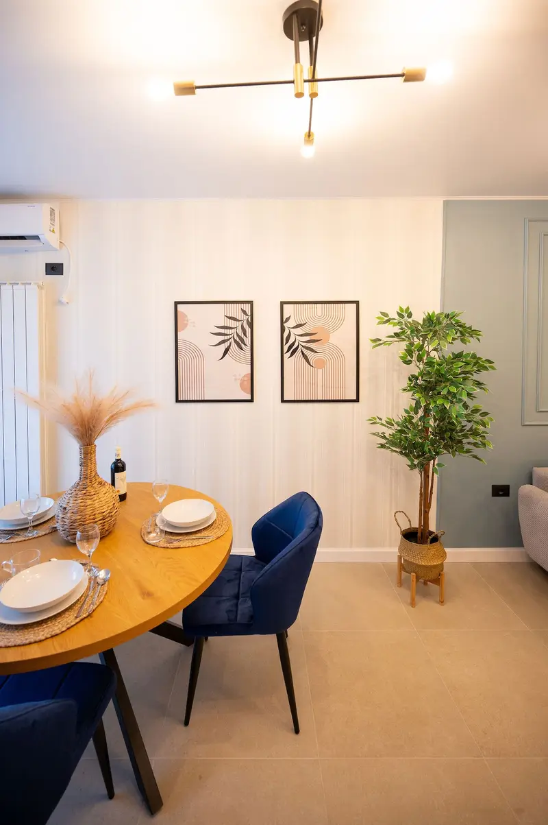 RavSea Luxury Apartment in Odyssey SpaPool-parking – 12