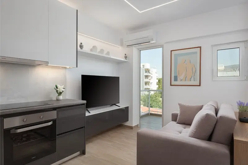 Aqua Vista Vouliagmeni Seaside Suite with Jacuzzi – 9