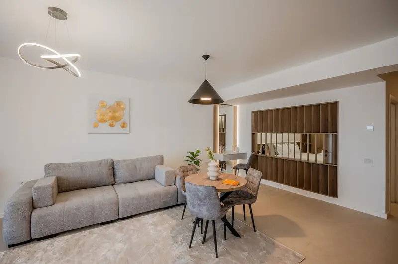 AC-234-Silver Shadow Collection (89 SQM 1BD City View) – 3