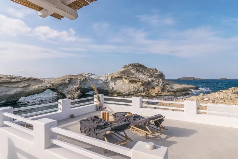 Aqua Vista Milos - Casă pe Plajă cu Două Verande cu Vedere la Mare în Agios Konstantinos, Agios Konstantinos