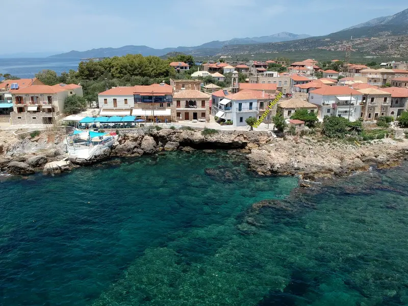 Aqua Vista Peloponez - Casă din Piatră pe Malul Mării în Agios Nikolaos, Agios Nikolaos