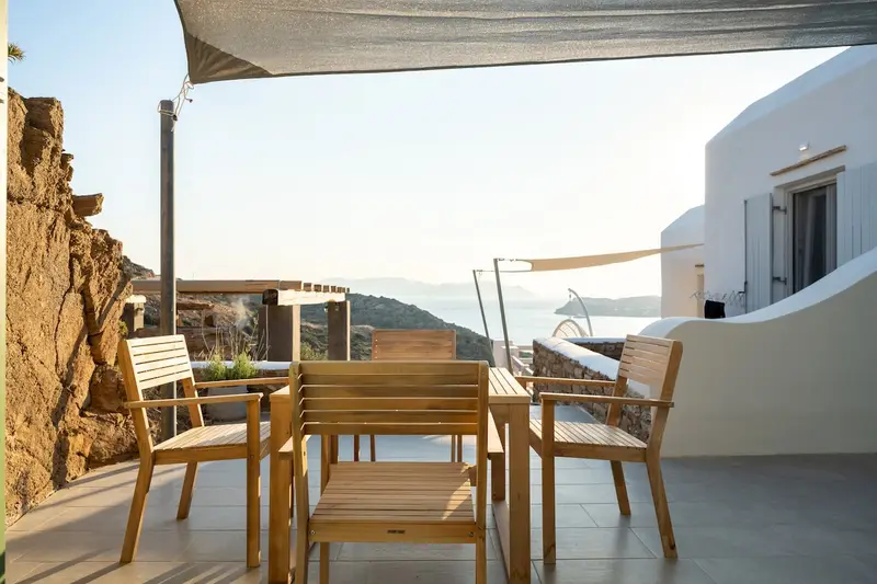 Aqua Vista Ios - Cycladic House with Shared Infinity Pool at Mylopotas, Mylopotas