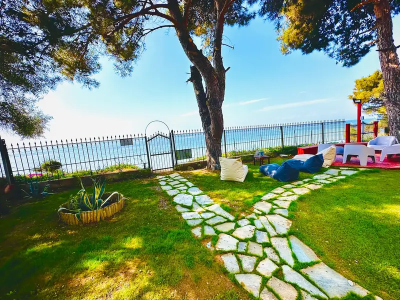 Aqua Vista Halkidiki - Vilă cu Vedere la Mare și Trepte către o Plajă Privată – 7