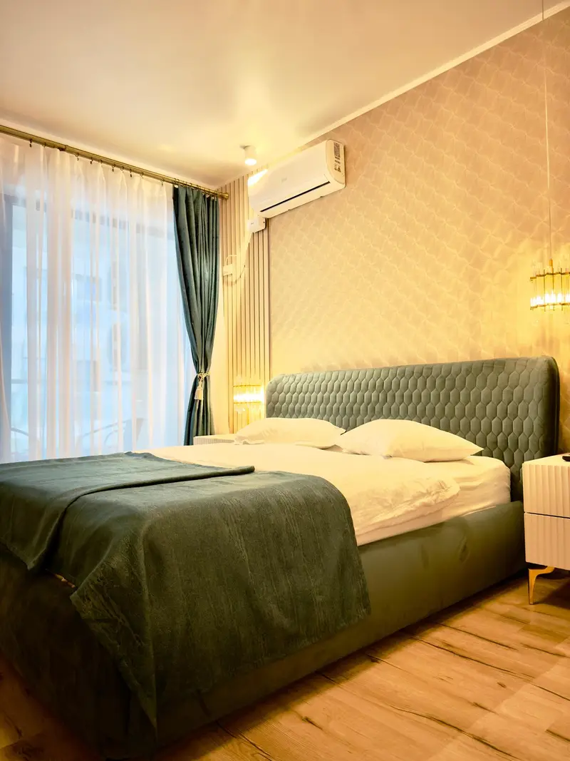 Aqua Vista Queens Residence - 1BR Luxury – 6
