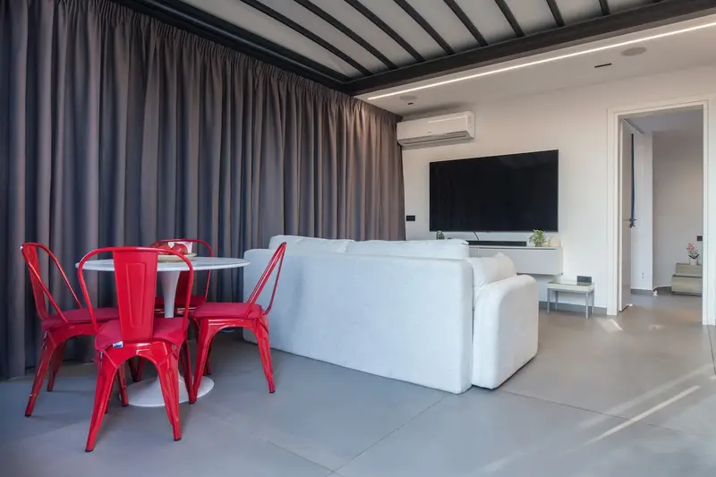 Aqua Vista Glyfada - Penthouse cu Acoperiș Retractabil și Jacuzzi cu Vedere la Mare – 11
