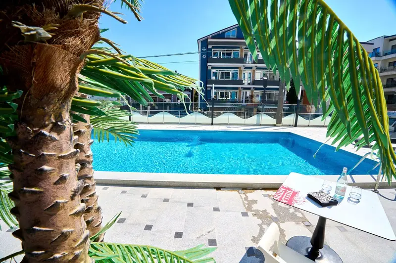 Sunny Home Apartment Nord10 Pool & Playground, Nord10 by Alezzi