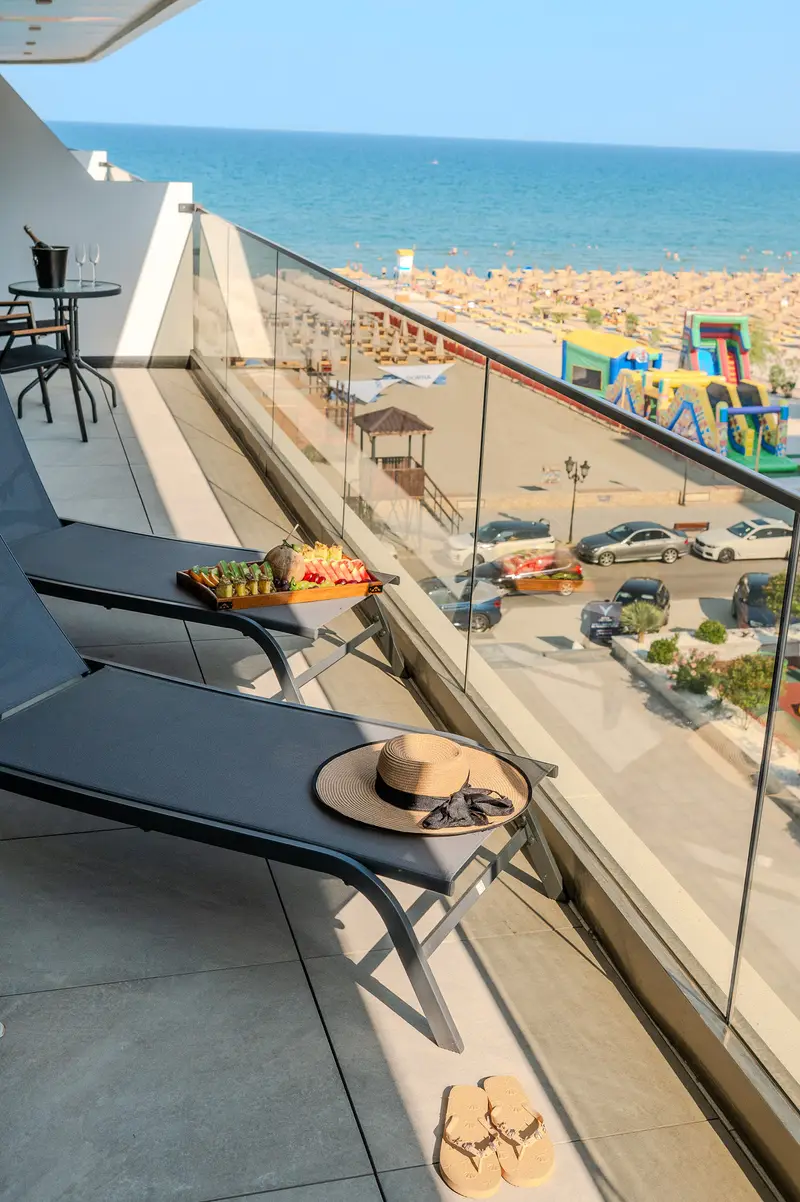 AC-423-Spectre Collection (60 SQM Studio Sea View) – 32