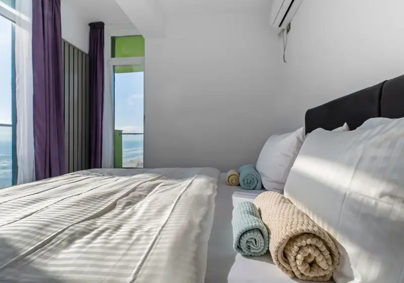 Mamaia Vice SeaView 2 bedroom Spa n Pool Beach resort – 20