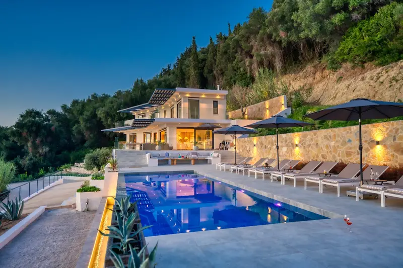 Aqua Vista Corfu - Vilă pe Malul Mării cu Piscină Infinity în Paramonas – 5