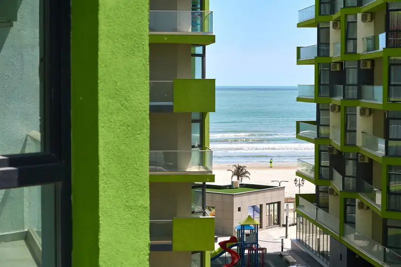 AZ-K62-e3-GoldenStd-S-4p-Cs, Alezzi Beach Resort
