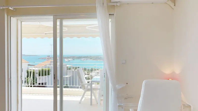 Aqua Vista Vouliagmeni - Apartament cu Vedere la Mare și Terasă – 5